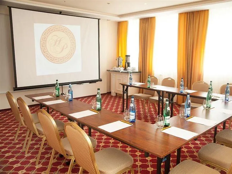 Hotel Holiday Park Warsaw 3*,
