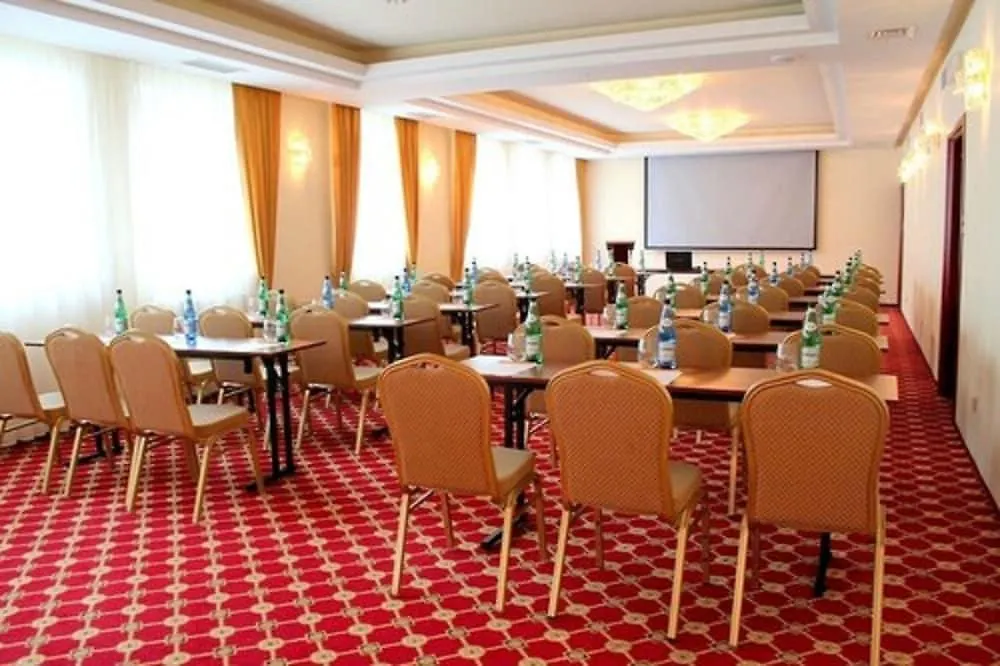 Hotel Holiday Park Warsaw
