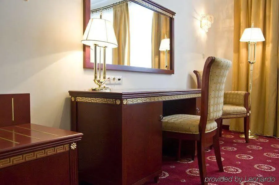 Hotel Holiday Park Warsaw 3*,