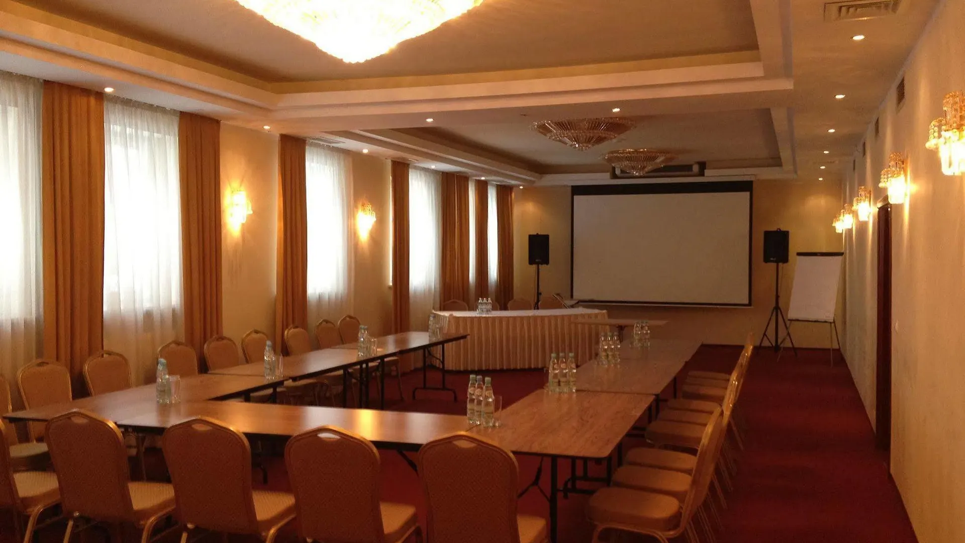 Hotel Holiday Park Warsaw 3*,  Poland